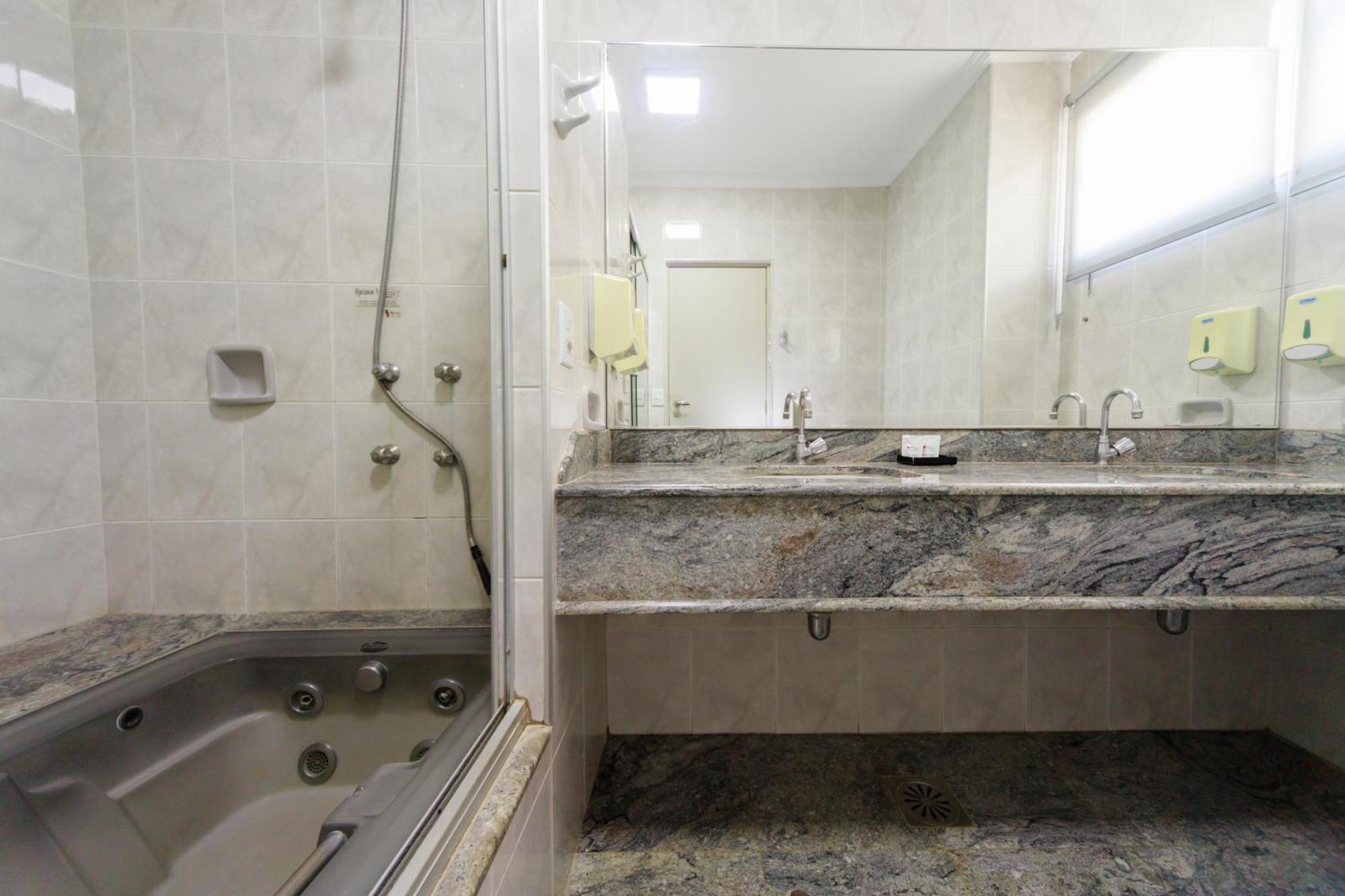 Realce Hotel
