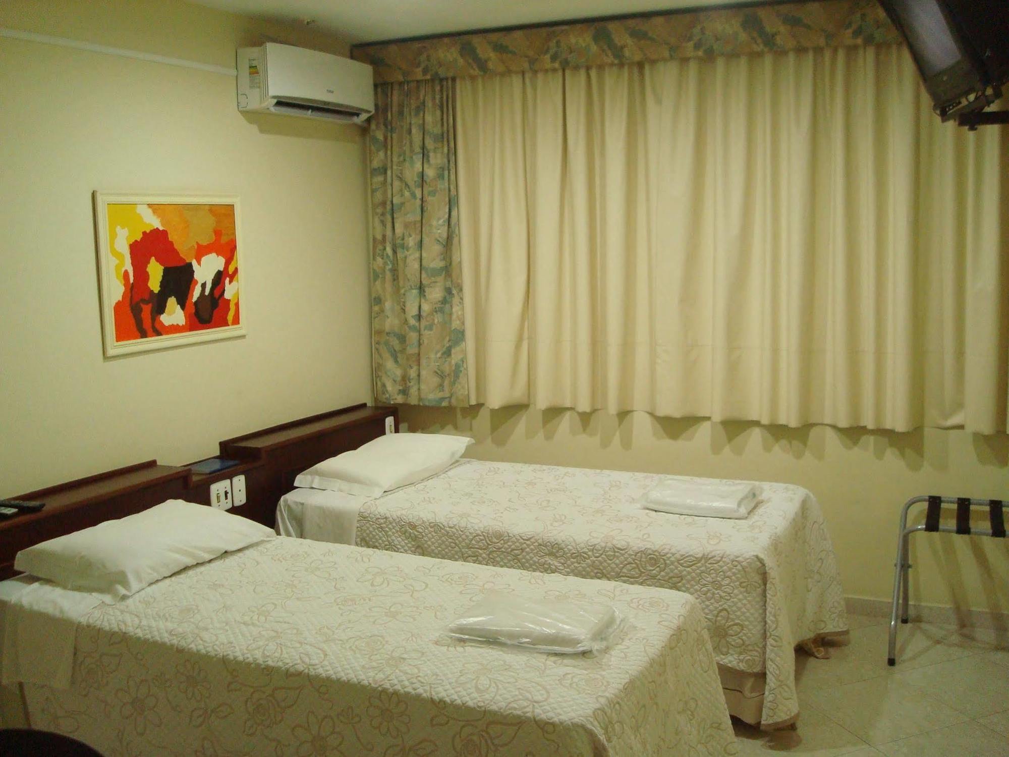 Hotel Realce 3*